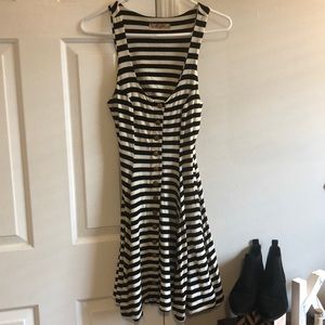 🤍🖤Striped tank dress🤍🖤